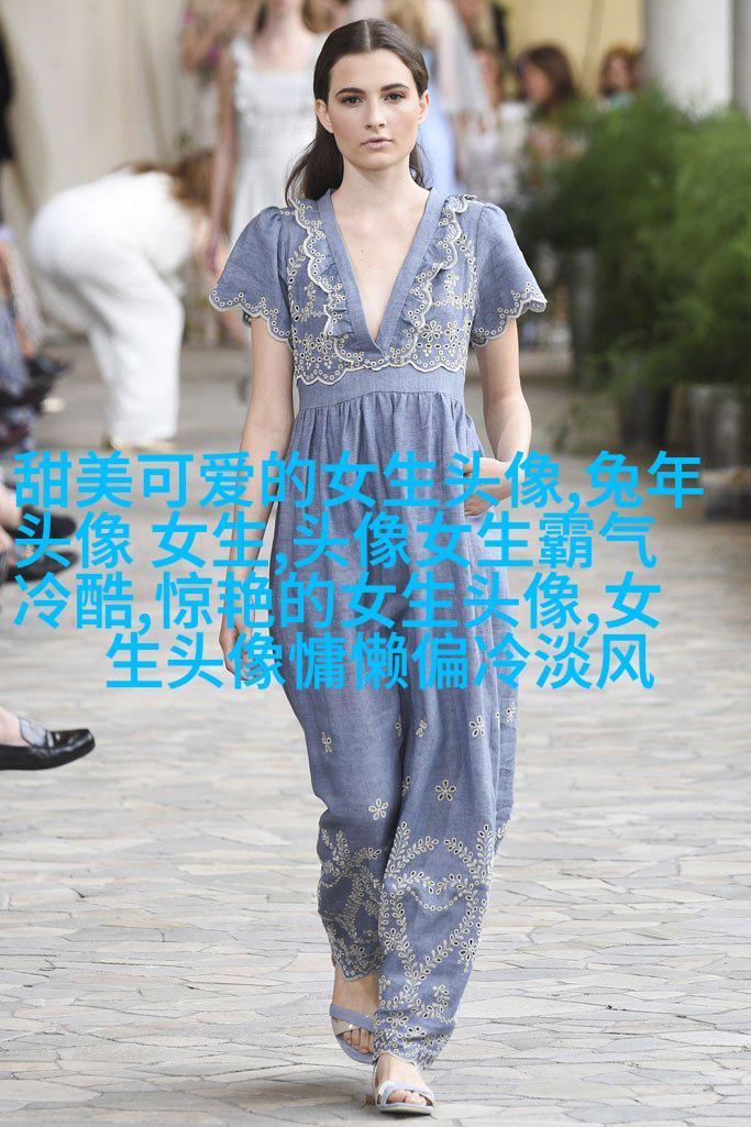 女生海边头像背影图片(26张)